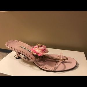 Manolo Blahnik kitten heel